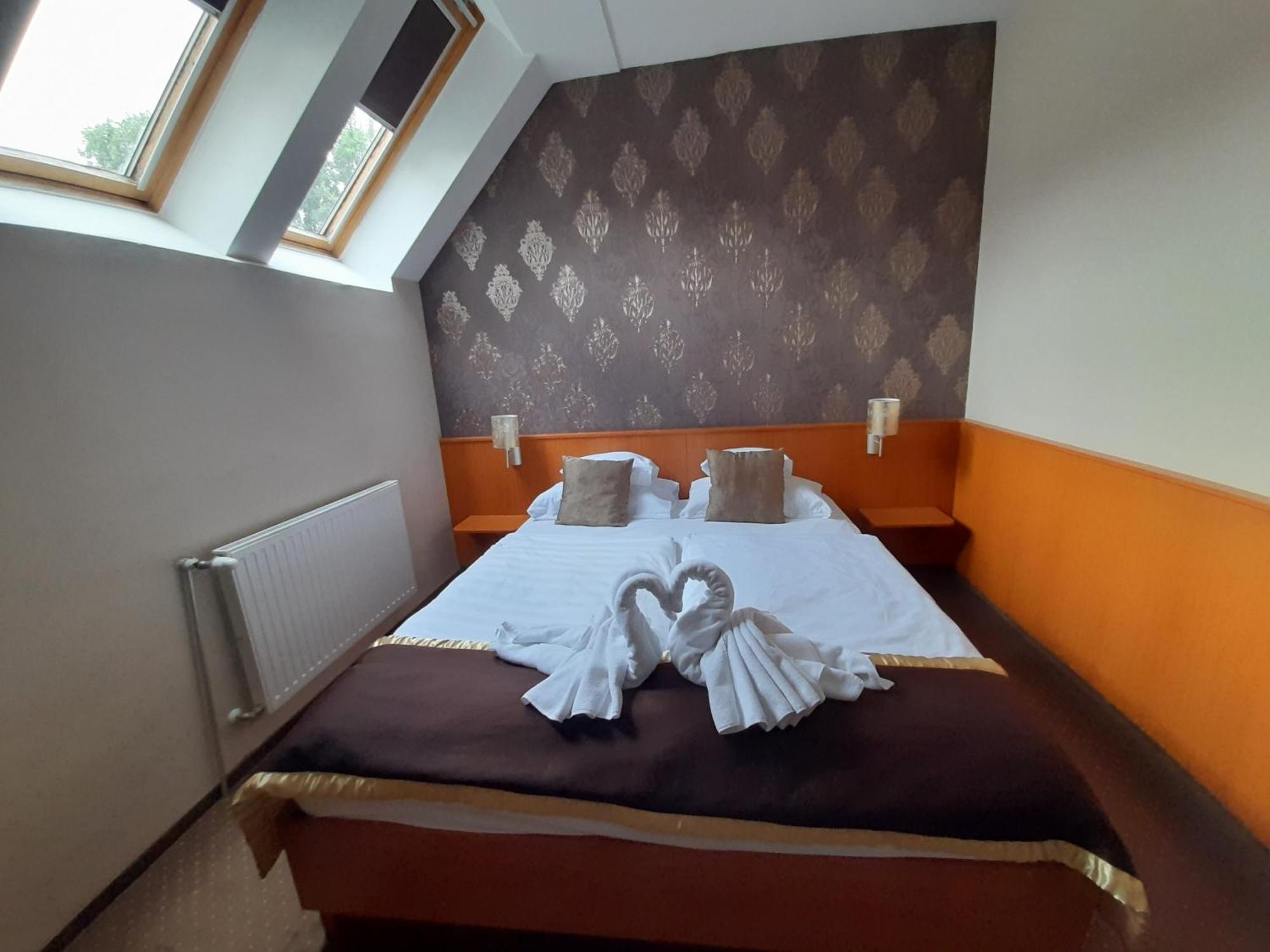 Hotel Platan Székesfehérvár Eksteriør bilde